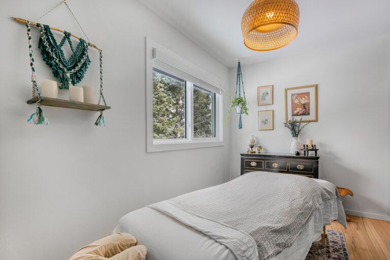 15 Hazelwood Crescent SW 45